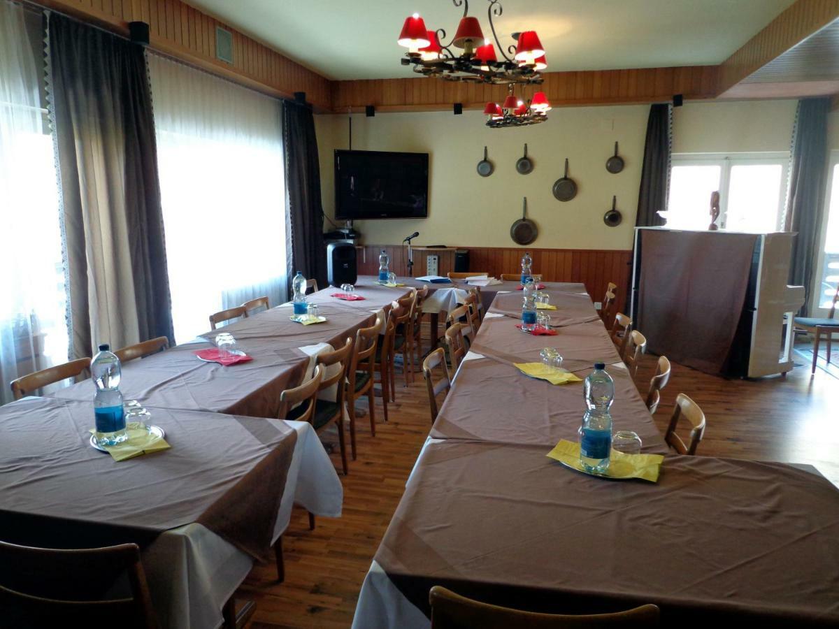 B&B Matterhorn Golf Randa Buitenkant foto