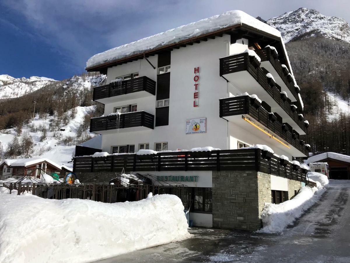 B&B Matterhorn Golf Randa Buitenkant foto